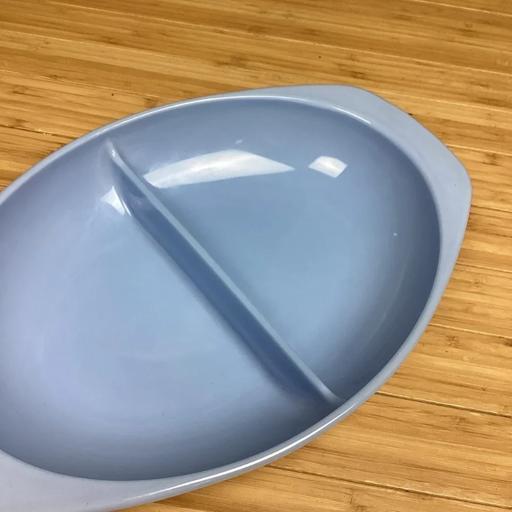 PYREX Delphite Blue 1.5 Quart Oval Divided Dish Vintage
